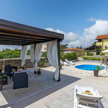 In With Kitchen Hébergement de vacances Krasica (Primorje-Gorski Kotar)